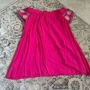 Pink dress with detail shoulders; size M